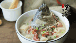 出鍋前可以撒上少許蔥花點綴。