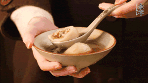 新的一年，我們還是要吃好喝好哦，祝大家元宵快樂！